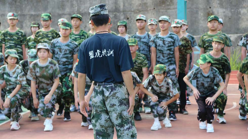 逐梦青春,报效祖国!看秀田少年军训正当时