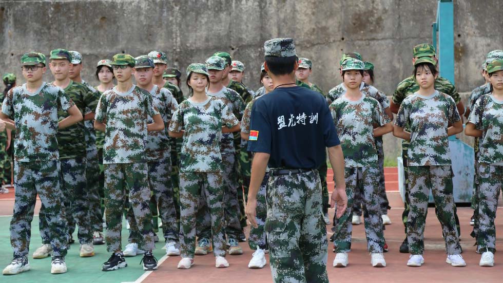 逐梦青春,报效祖国!看秀田少年军训正当时