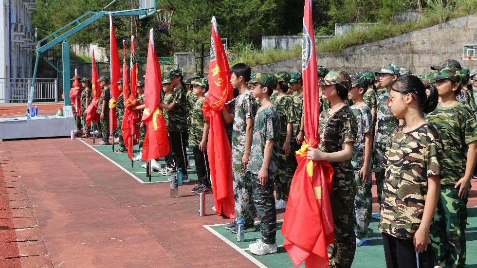 逐梦青春,报效祖国!看秀田少年军训正当时